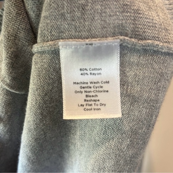 Talbots Women's Gray Cardigan Sweater Medium with Pockets - Picture 8 of 8